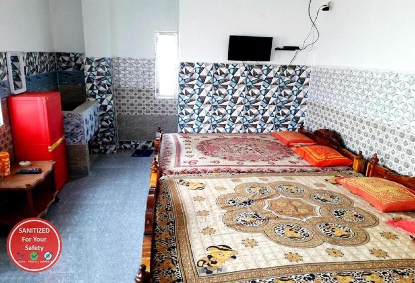 호텔 Goroomgo Pranab Sadan Puri Near Kamakhya Temple Near Sea Beach & Temple