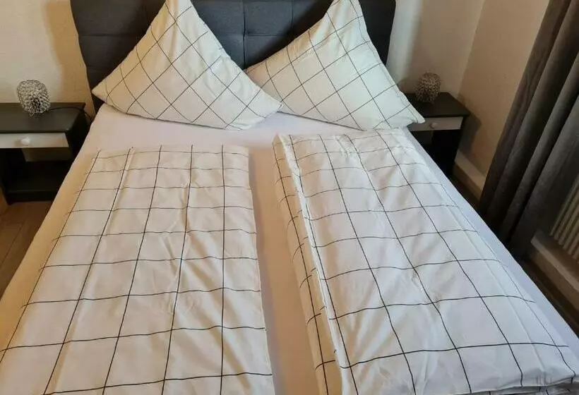 Hotelli Zum Goldenen Fass