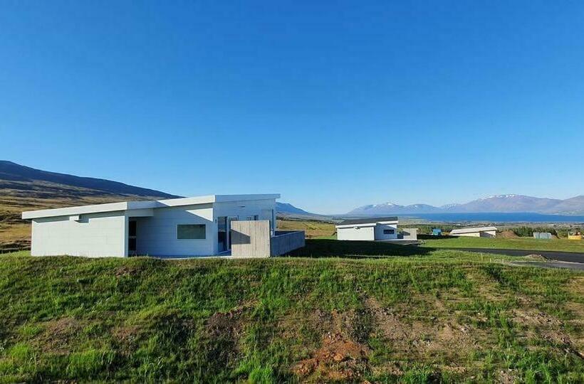 Hulduland 1, Hálönd, Akureyri