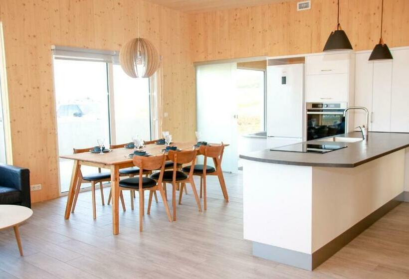 Hulduland 1, Hálönd, Akureyri