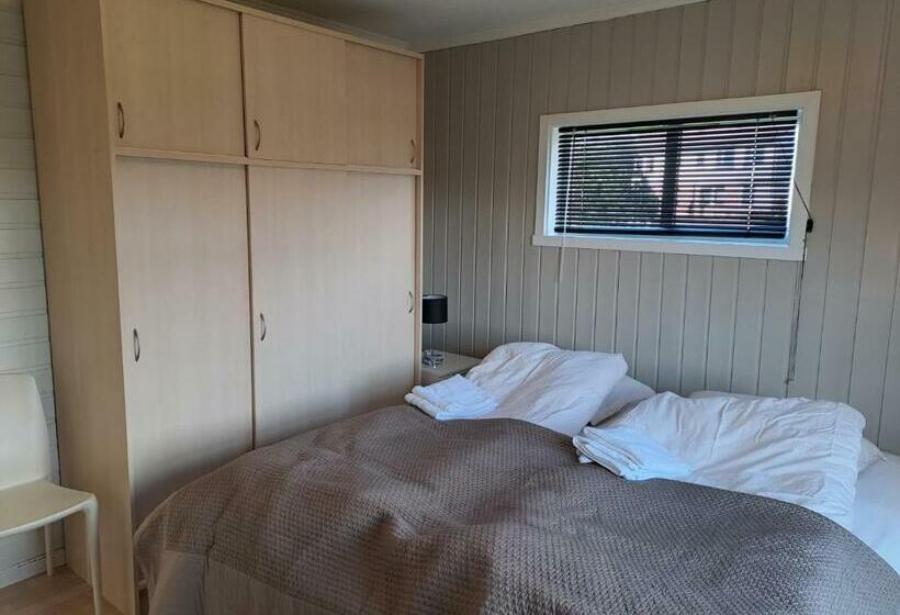 Warm And Cozy Apartment With Panoramic View Above The City Center