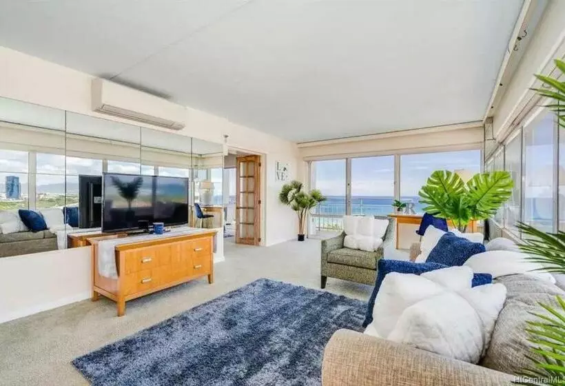 Ilikai #1743 Panoramic Views On Waikiki Beach