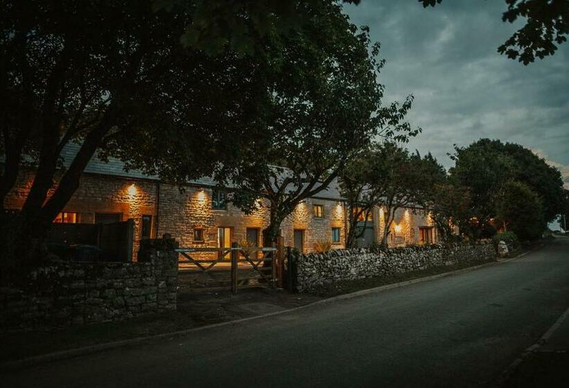 Vicarage Farm Cottages