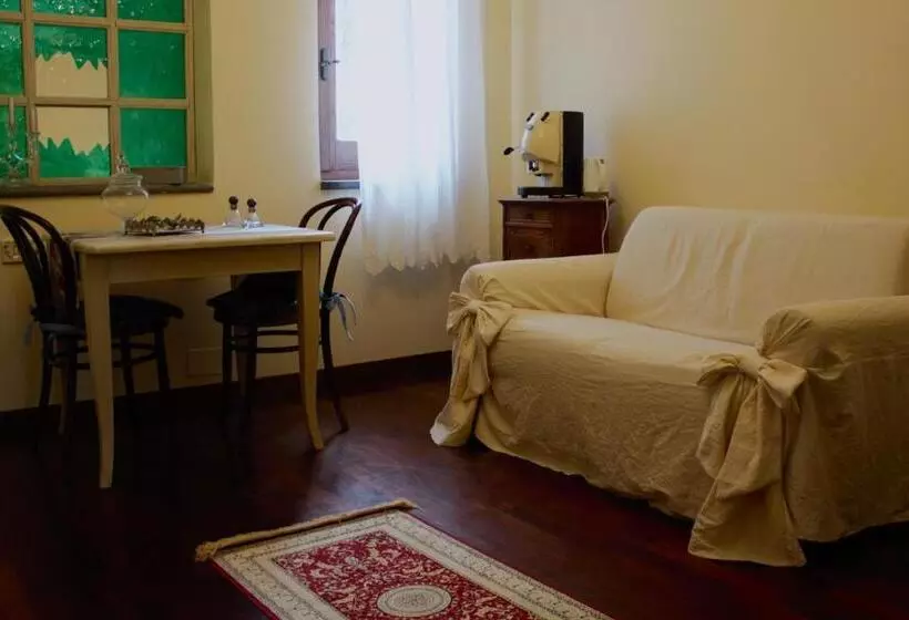 Aamiaismajoitus (B&B) Villa Carmela