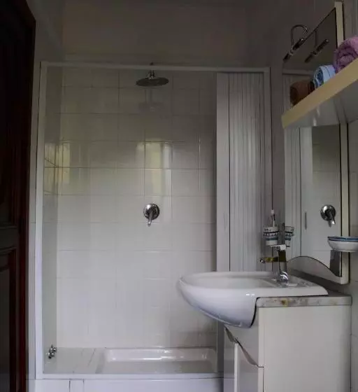Aamiaismajoitus (B&B) Villa Carmela