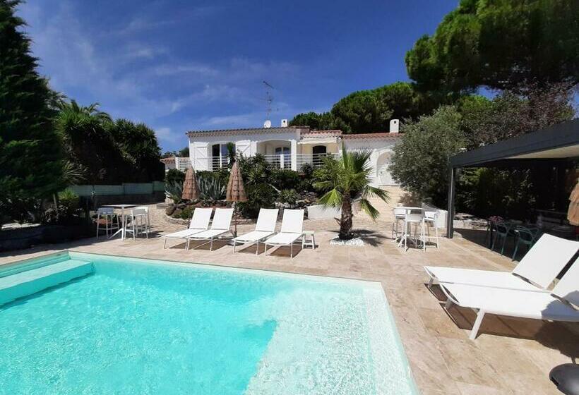 Bed and Breakfast Villa Rasoa Chambre Miroir