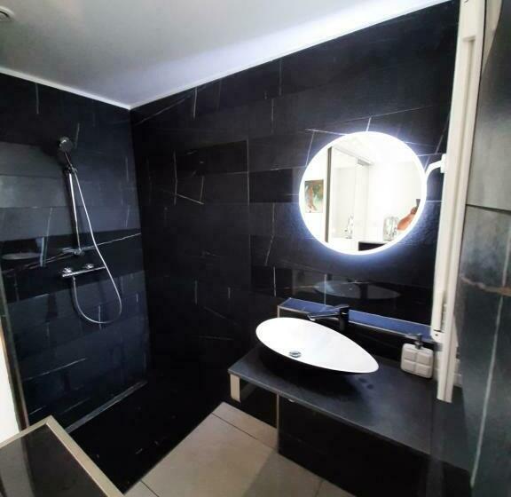 Bed and Breakfast Villa Rasoa Chambre Miroir