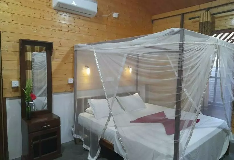 استراحتگاه Golden Beach Chalets