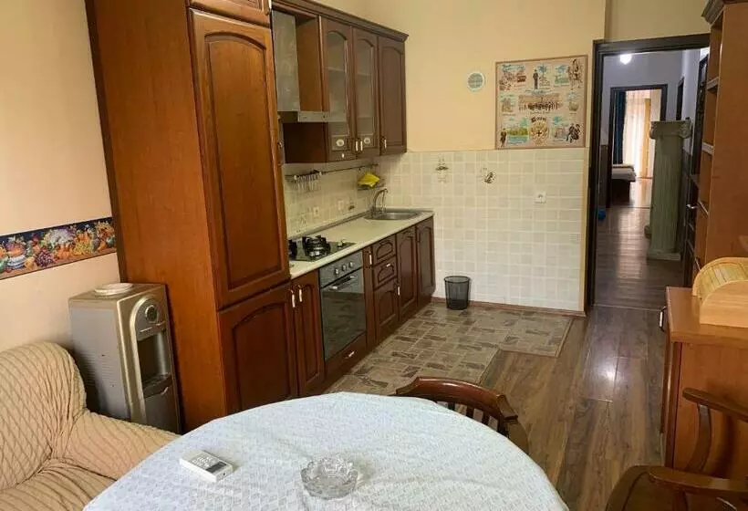 Gulustan Apartment