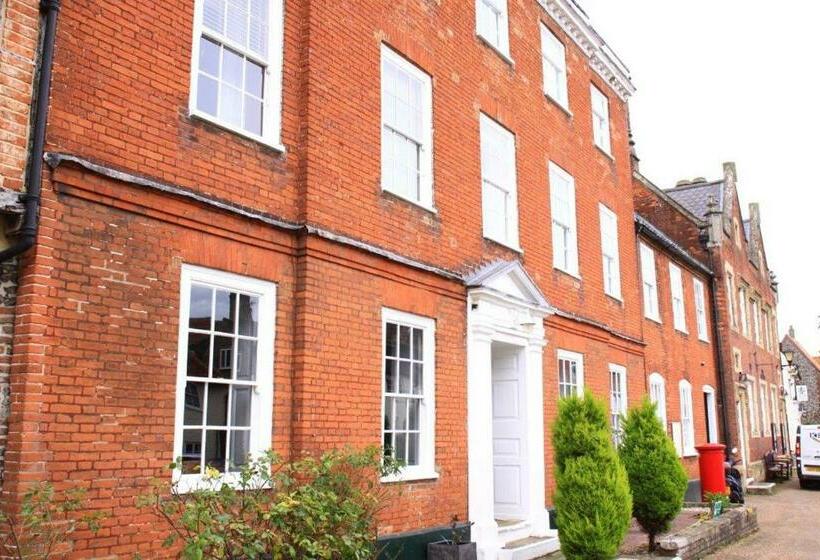 Отель Elmham House   Pilgrim