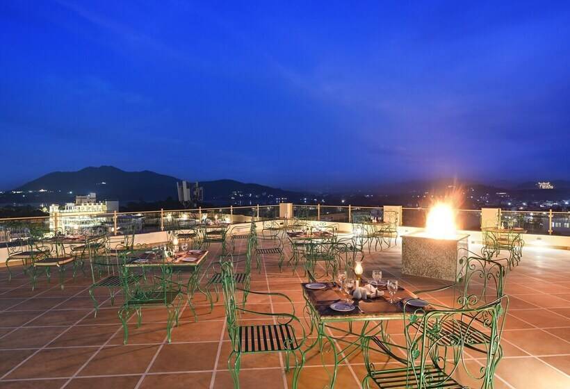 فندق Shahpura Barliyas House