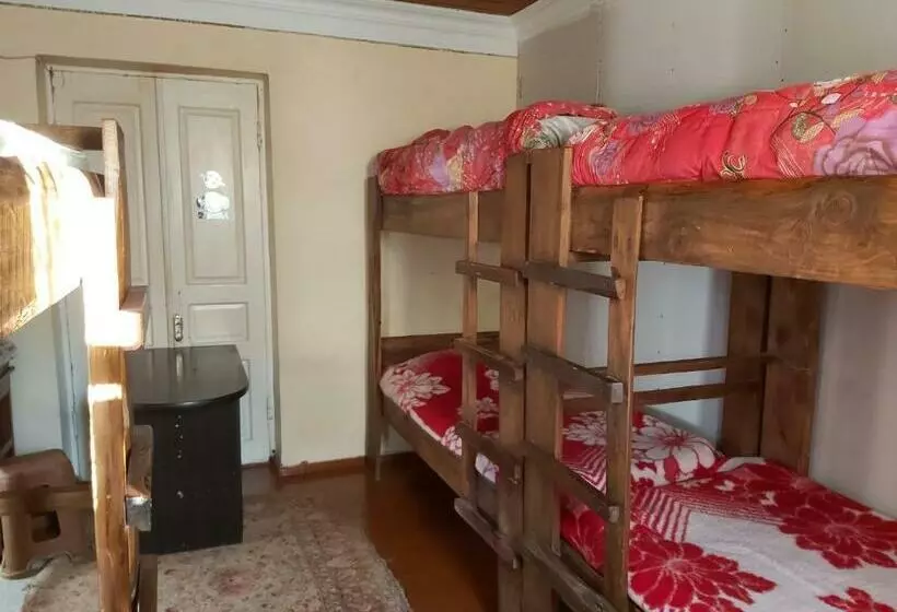 پانسیون Guest House Tall Rooms