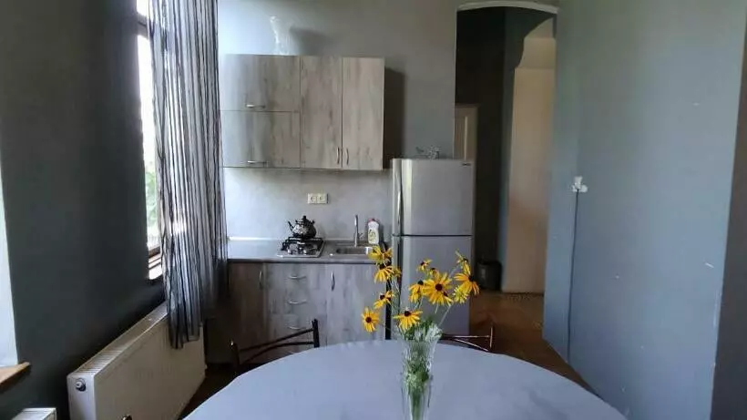 پانسیون Guest House Tall Rooms