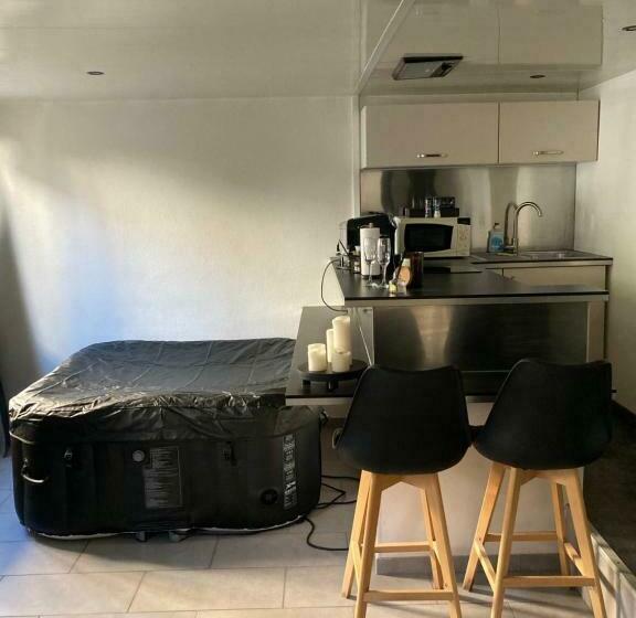 Superbe Appartement Cozy Avec Jacuzzi ! #loveroom