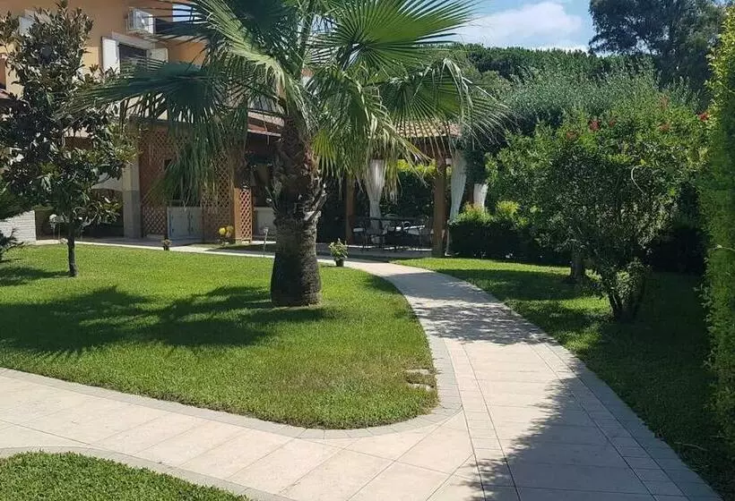 Villa Delle Civette 300m Dal Mare