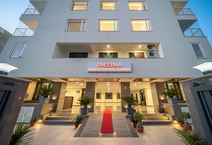 هتل Sheerha Royal Residency