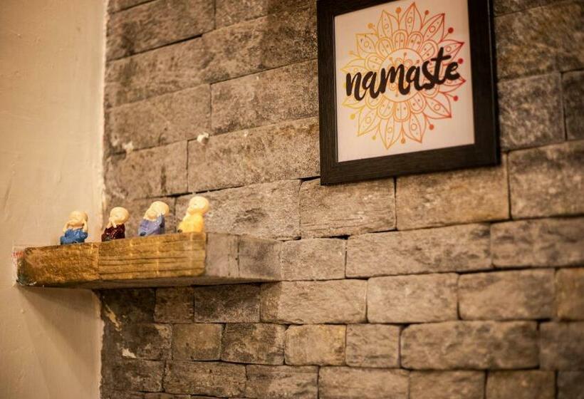 פנסיון Tales N Trails