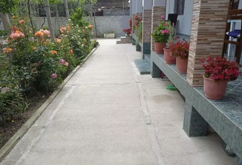 پانسیون Vila N Dervishi