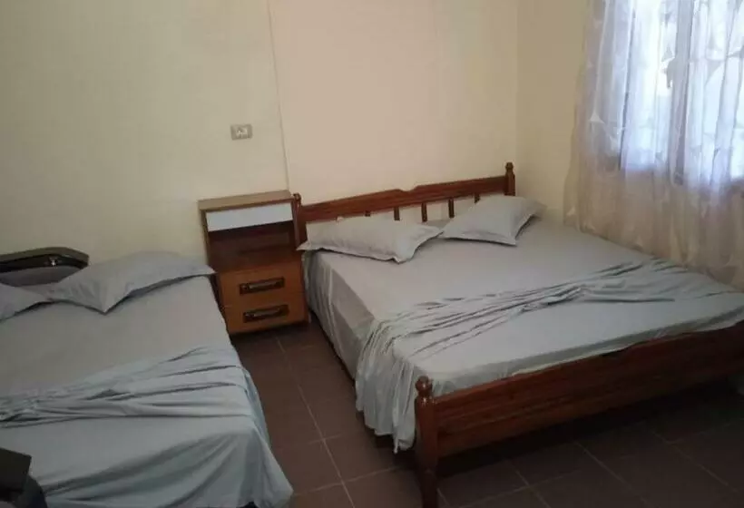 پانسیون Vila N Dervishi