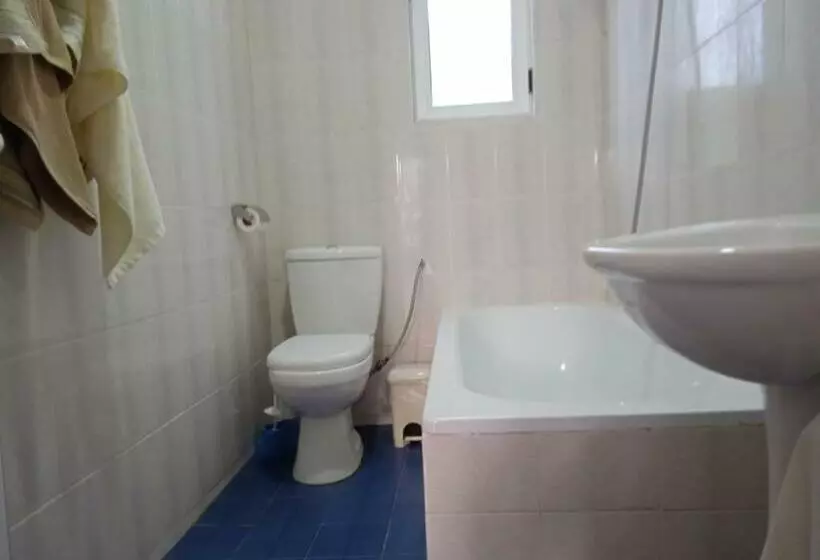 پانسیون Vila N Dervishi