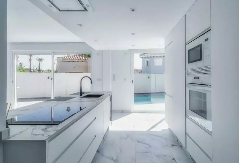 Villa Fresno With Private Pool On Gated 5 Mar Menor Golf Resort 3 Bed/3 Shower/wc