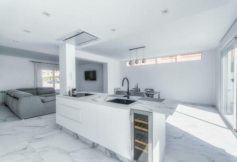 Villa Fresno With Private Pool On Gated 5 Mar Menor Golf Resort   3 Bed/3 Shower/wc