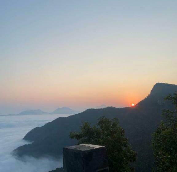 Aagaman   Best Family Hotel In Bandipur