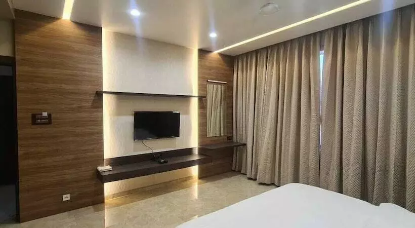 Hotelli Sachin Executive