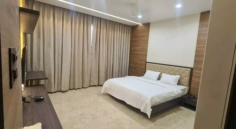 Hotelli Sachin Executive