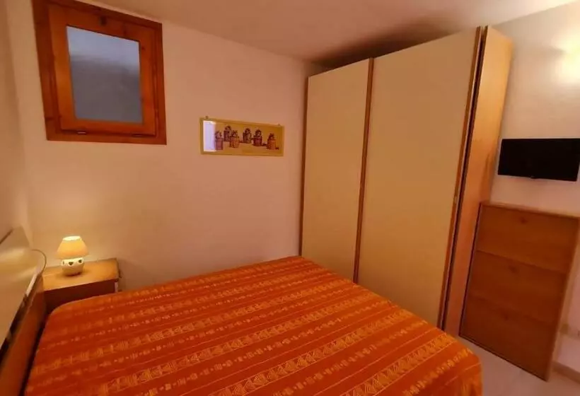ペンション Camera Con Bagno Isola Rossa, Paduledda