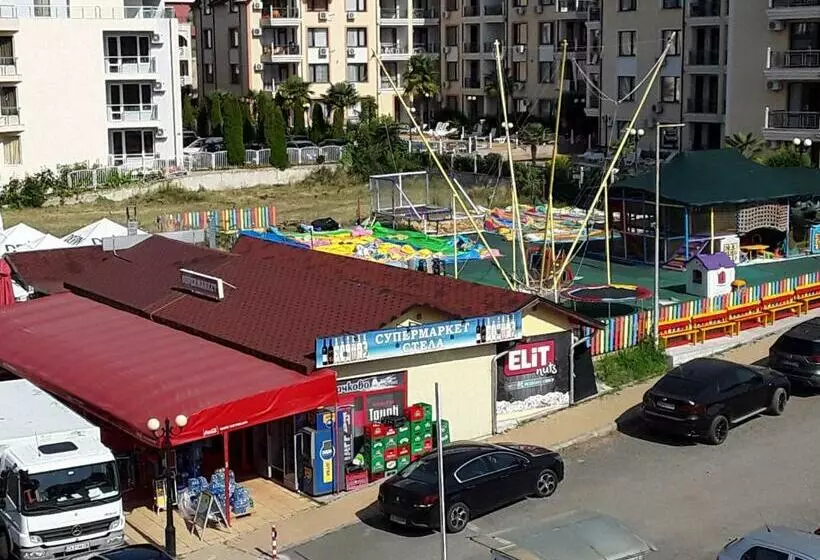 Studio 250 M море