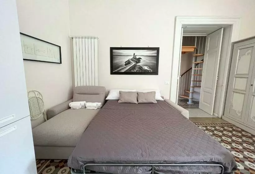 Chiara S Apartment Sorrento 2