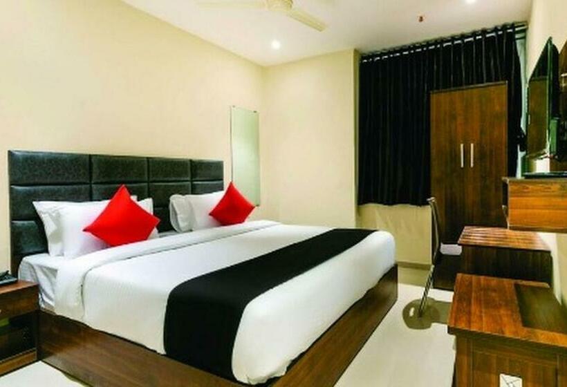 فندق Kumkum Palace