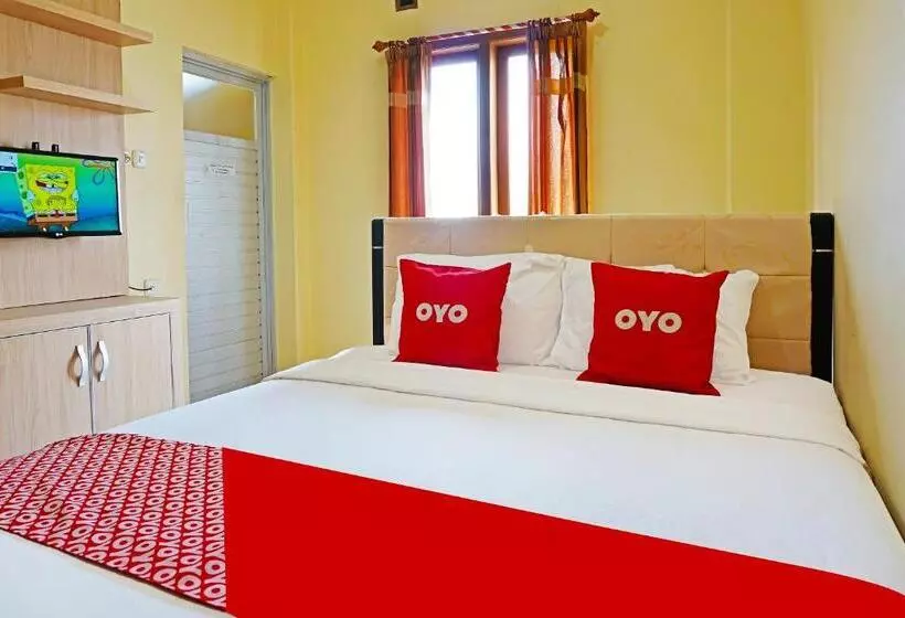 Hotelli Oyo 91580 Kost Bougenville Syariah