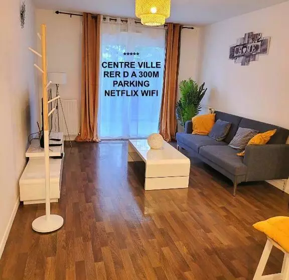 Iii Appart 2 Pièces, Neuf 200 M De Gare Parking Netflix Evry Courcouronnes