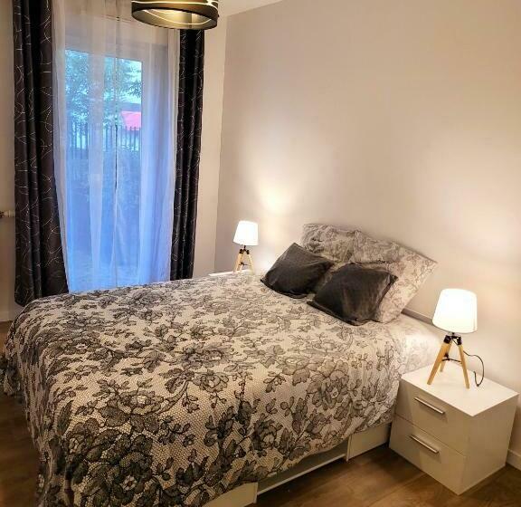 Iii Appart 2 Pièces, Neuf 200 M De Gare Parking Netflix Evry Courcouronnes