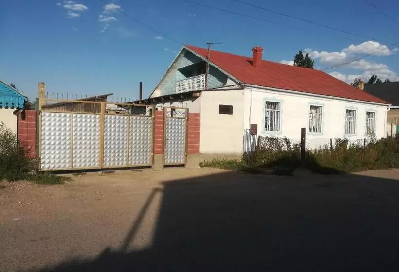 پانسیون Guest House Liliya