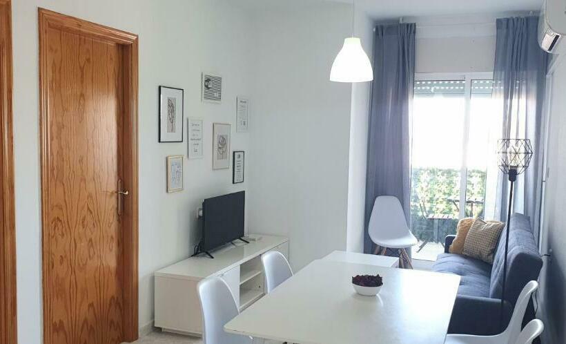 097 Apartamento En El Centro Con Wifi Y Balcón