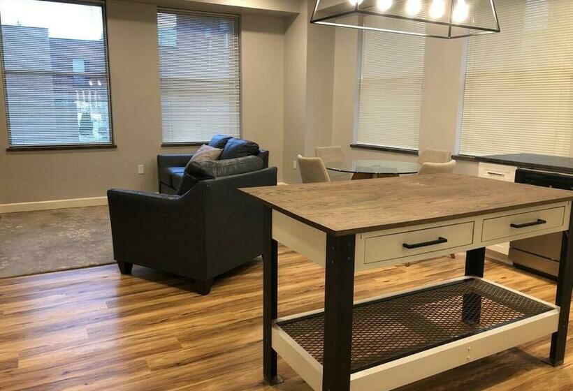 205 New Downtown Living