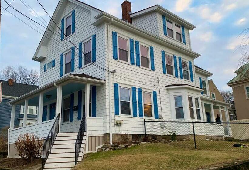 Bright 2 Br, Pets Welcome, Steps To Lake, Restaurants And Train