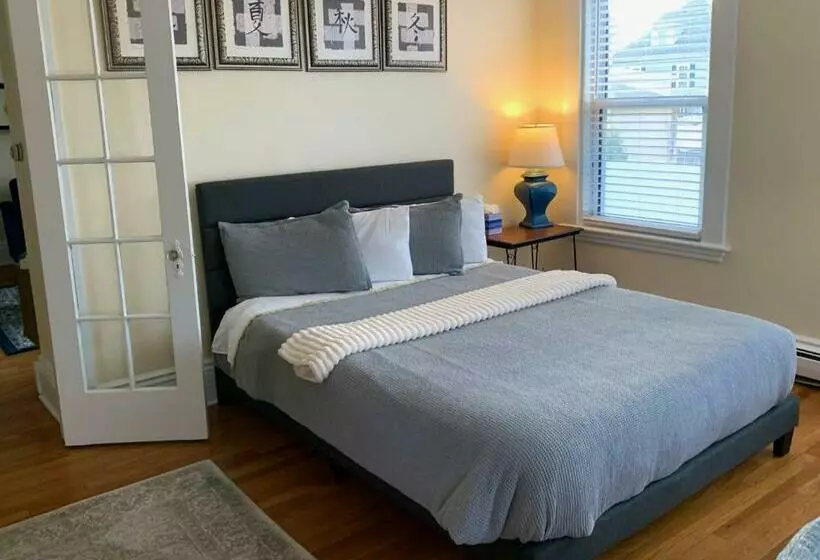 Bright 2 Br, Pets Welcome, Steps To Lake, Restaurants And Train