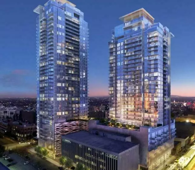 Level Los Angeles   Downtown Flower