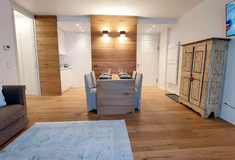 Alpenflair   Charming Ski To Door Apartment