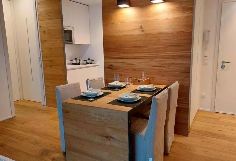 Alpenflair   Charming Ski To Door Apartment