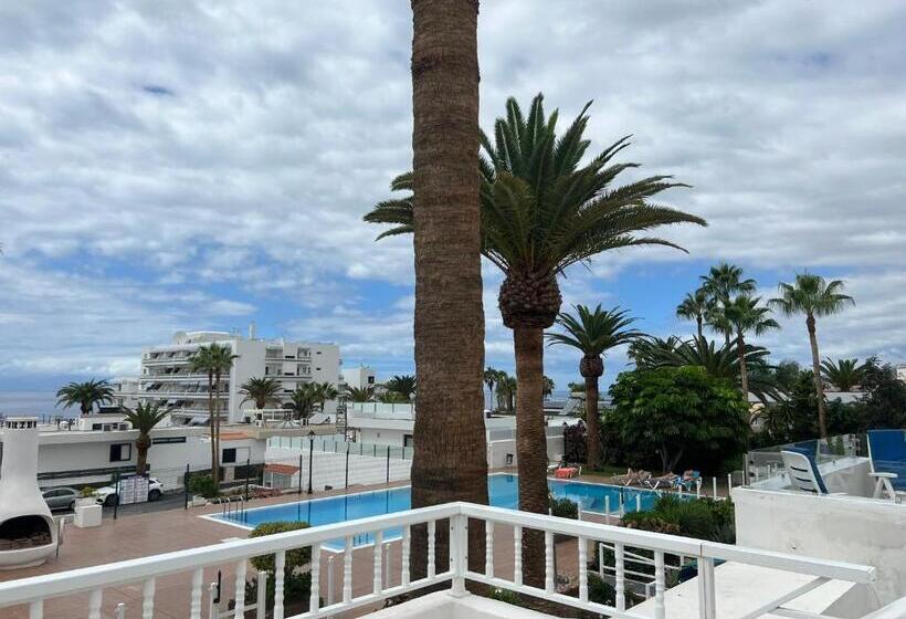 Apartamento En Edificio Villaflor San Eugenio Bajo Vistas Al Mar