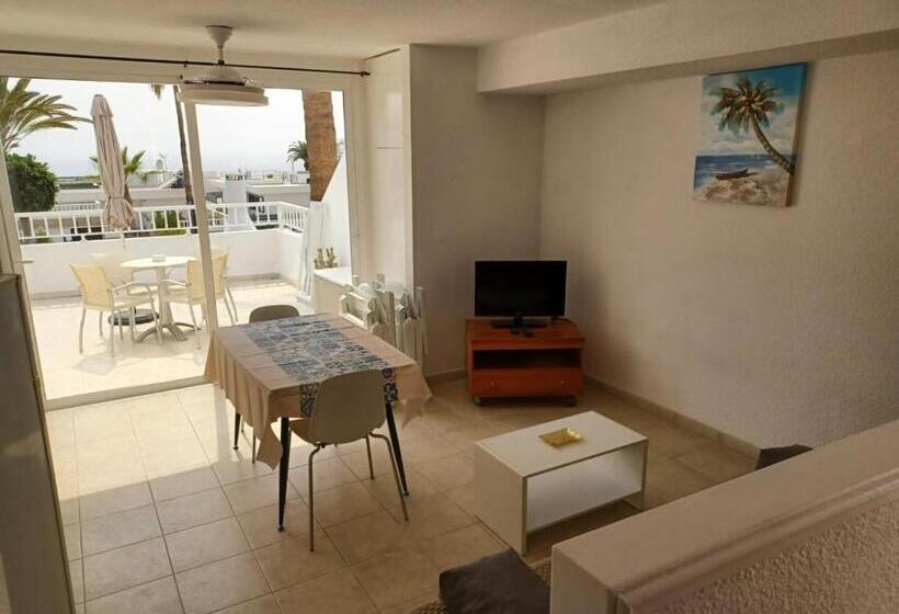 Apartamento En Edificio Villaflor San Eugenio Bajo Vistas Al Mar