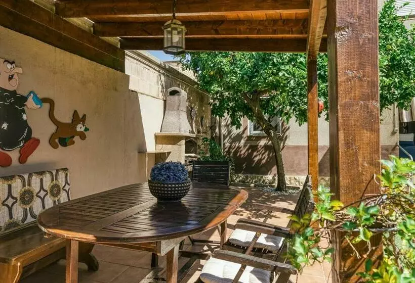 Cals Avis Casa Con Jardín En Banyoles