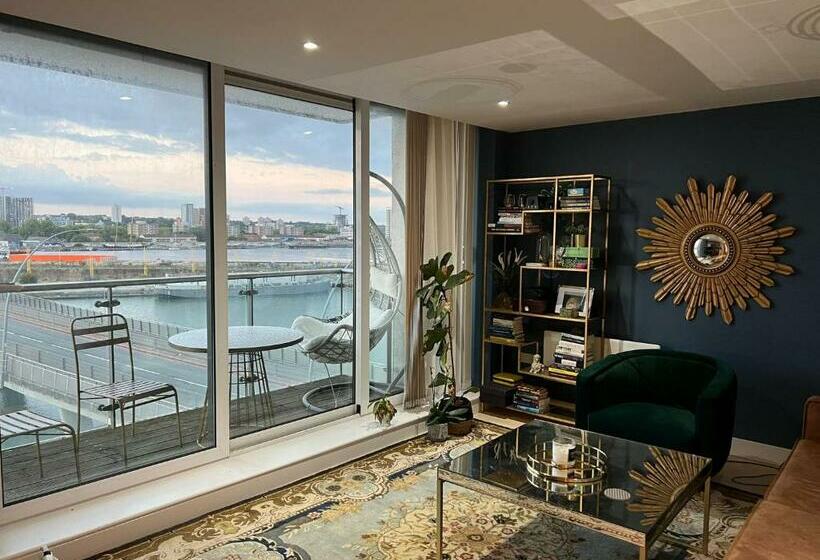 Gallions  Apartments