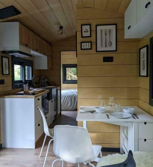 Jungle Wagon Ecovillage Hainburg