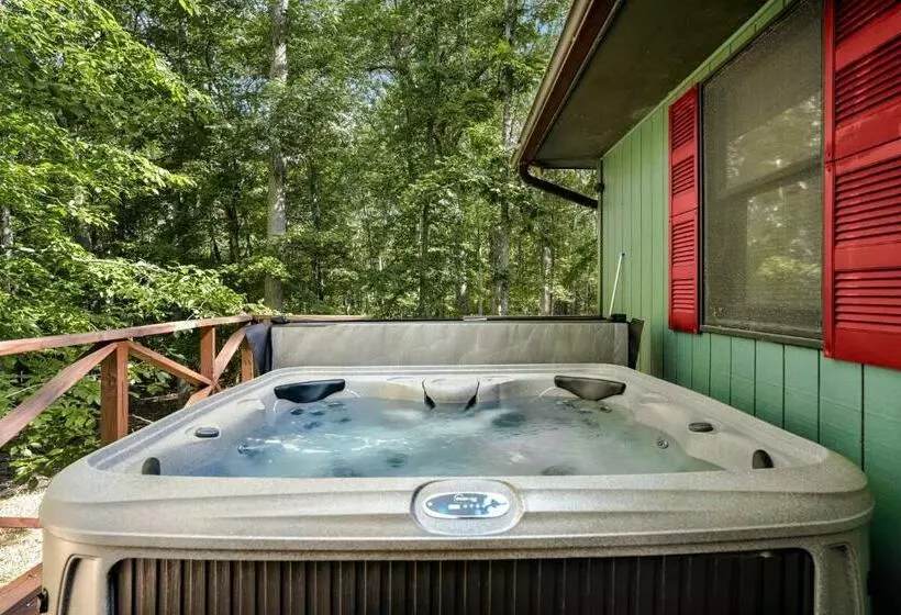 River Access Cabin W Hot Tub Kayaks Wifi Grill